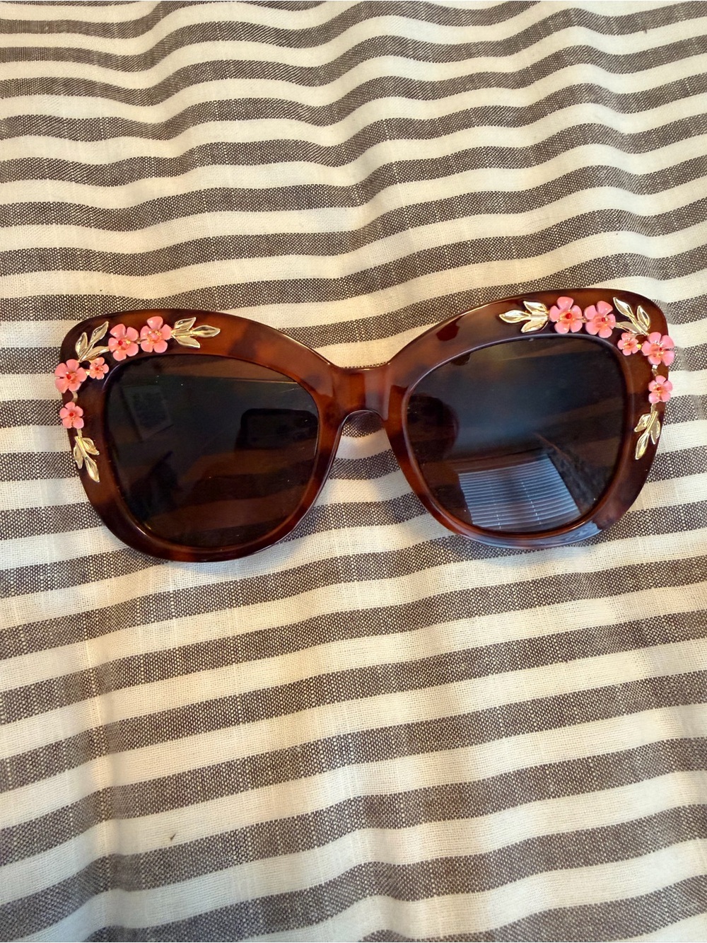 Tortoiseshell Sunglasses with Pink Floral Accents